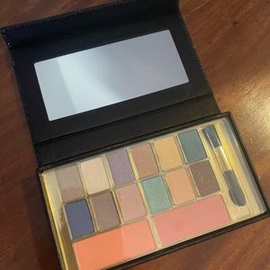 Elizabeth Arden eye shadows